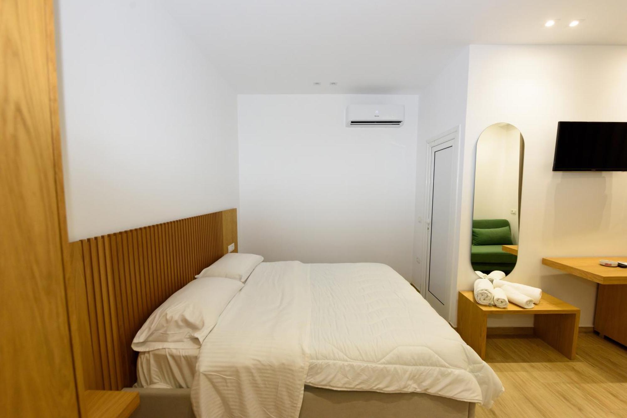 Hotel Nimfa Kanine Eksteriør billede