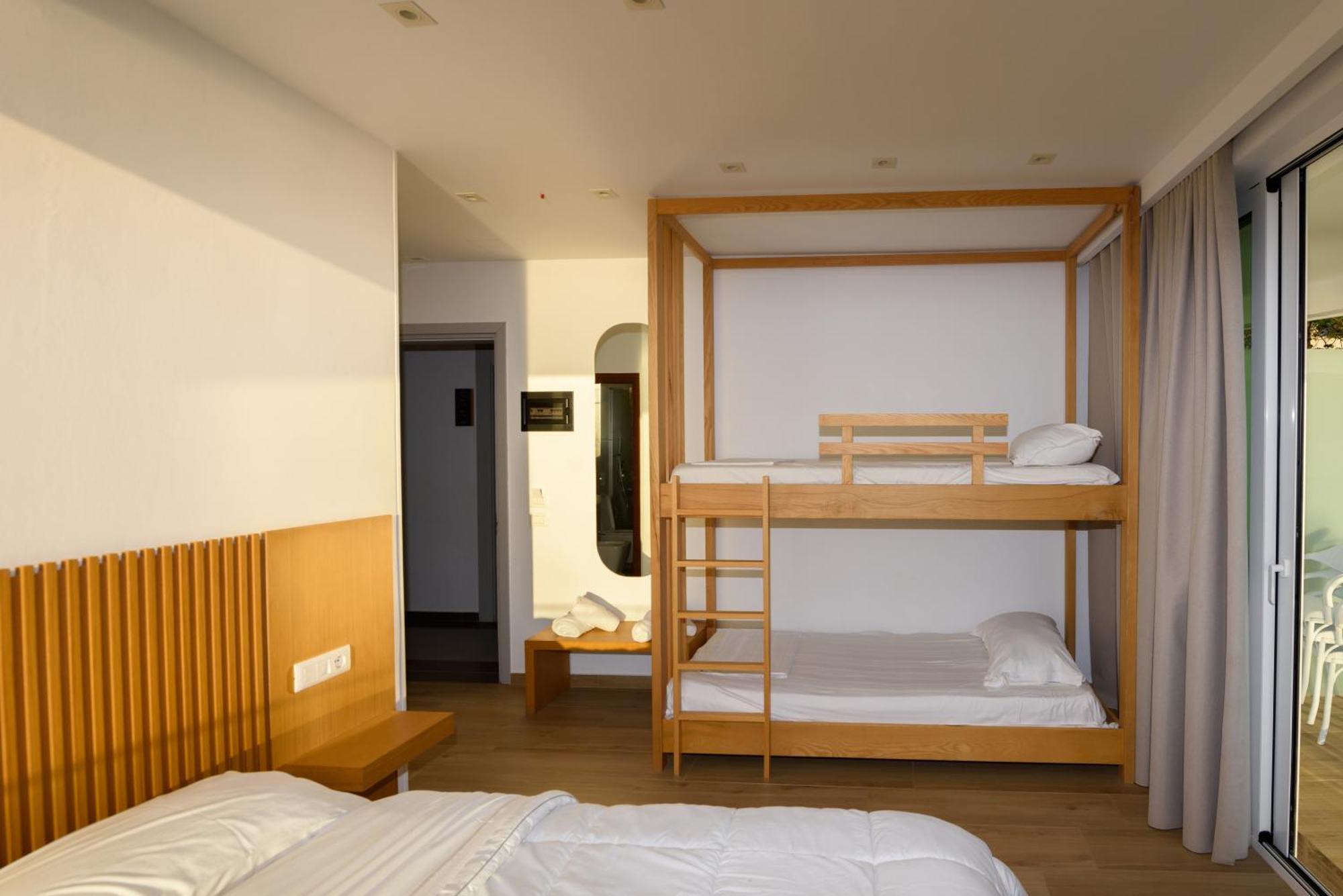 Hotel Nimfa Kanine Eksteriør billede