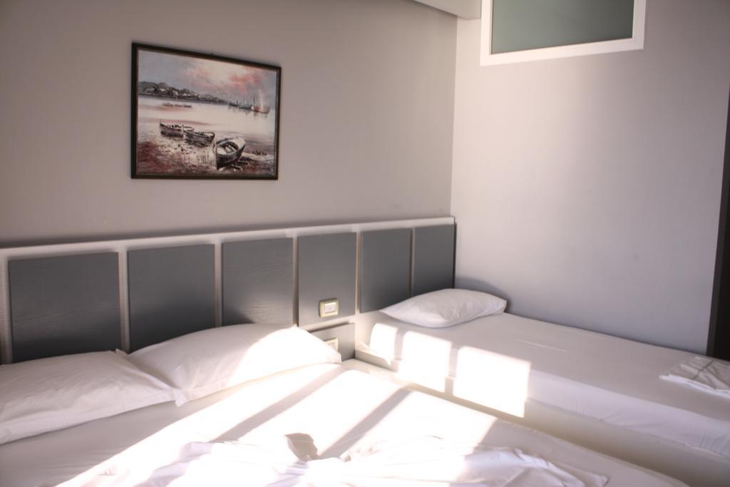 Hotel Nimfa Kanine Eksteriør billede