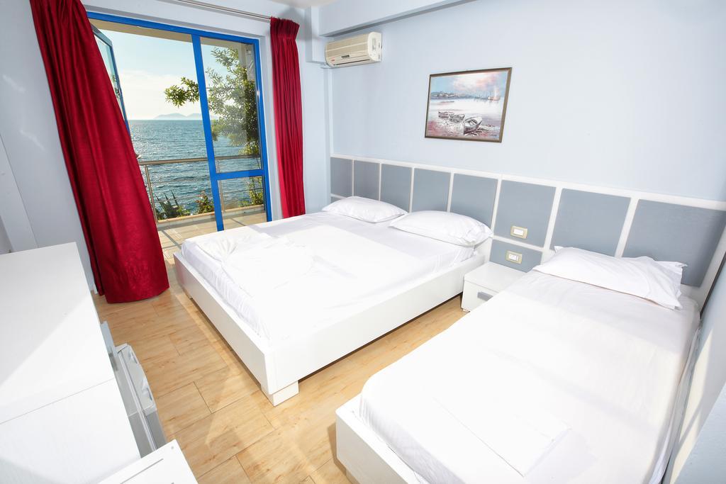 Hotel Nimfa Kanine Eksteriør billede